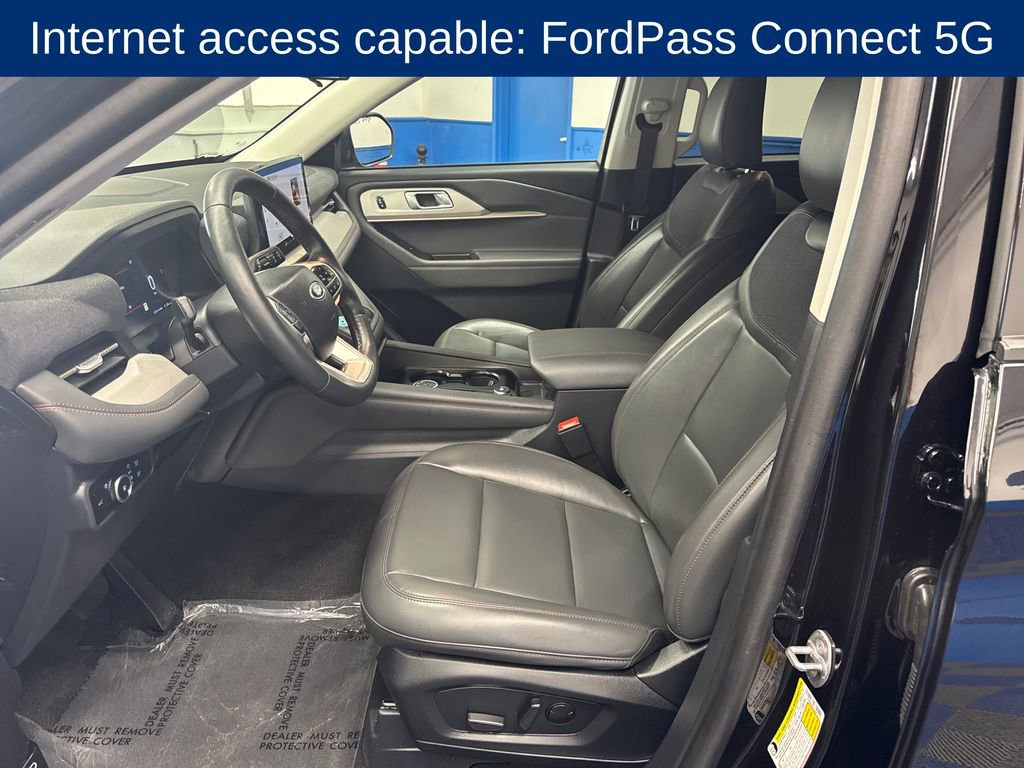 Certified 2025 Ford Explorer Active w/ Active Comfort Package AWD/4WD image 10