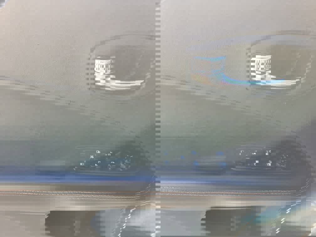 Used 2020 Jeep Compass Limited image 21