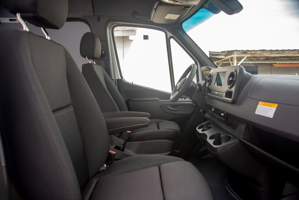 Used 2024 Mercedes-Benz Sprinter 144 Cargo image 26