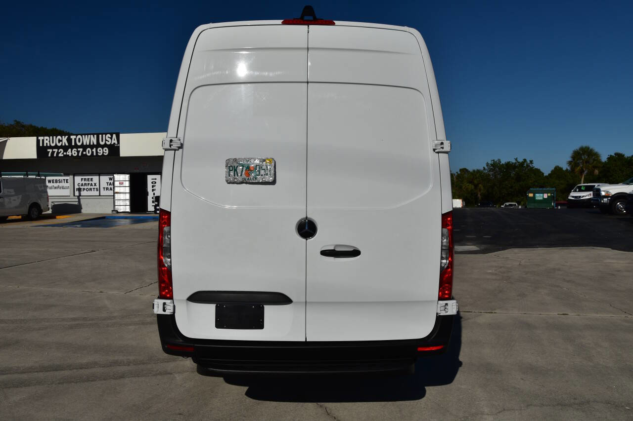 Used 2023 Mercedes-Benz Sprinter 2500 image 6
