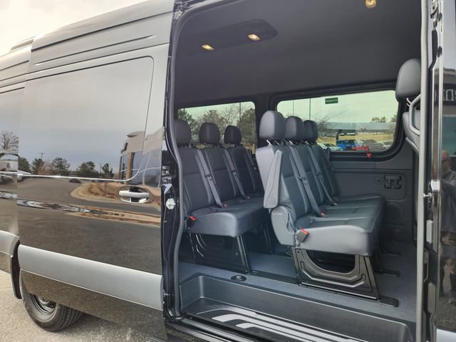 Used 2024 Mercedes-Benz Sprinter 2500 image 15