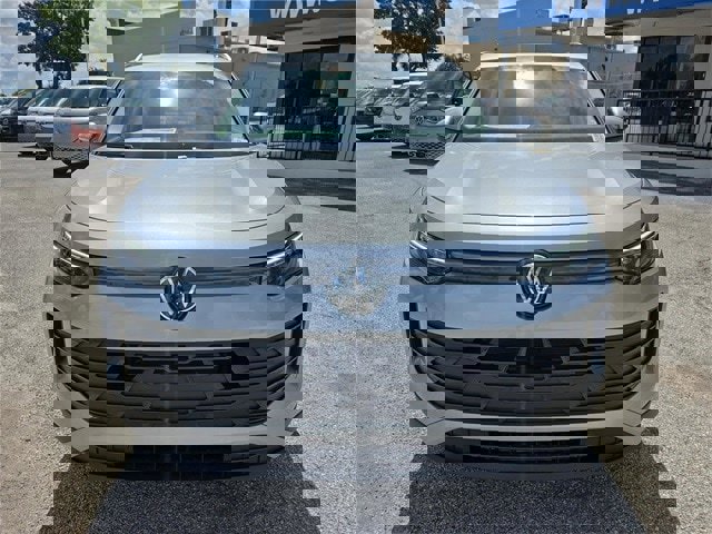 New 2025 Volkswagen Tiguan S image 2