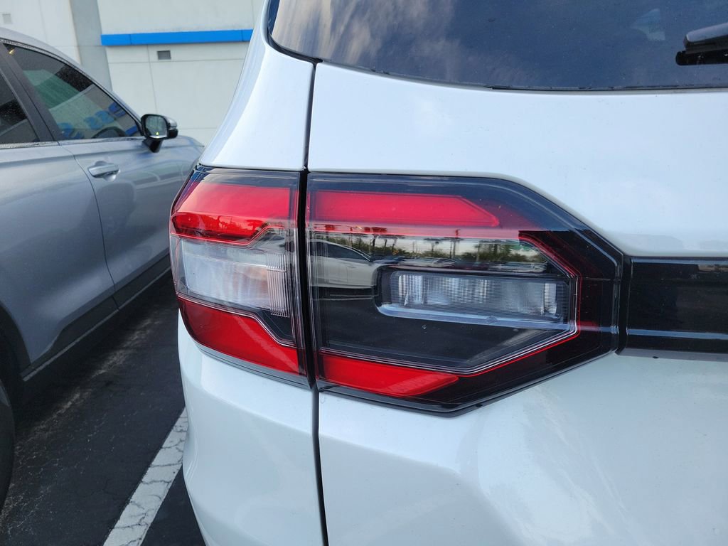 Used 2025 Honda Pilot TrailSport image 15