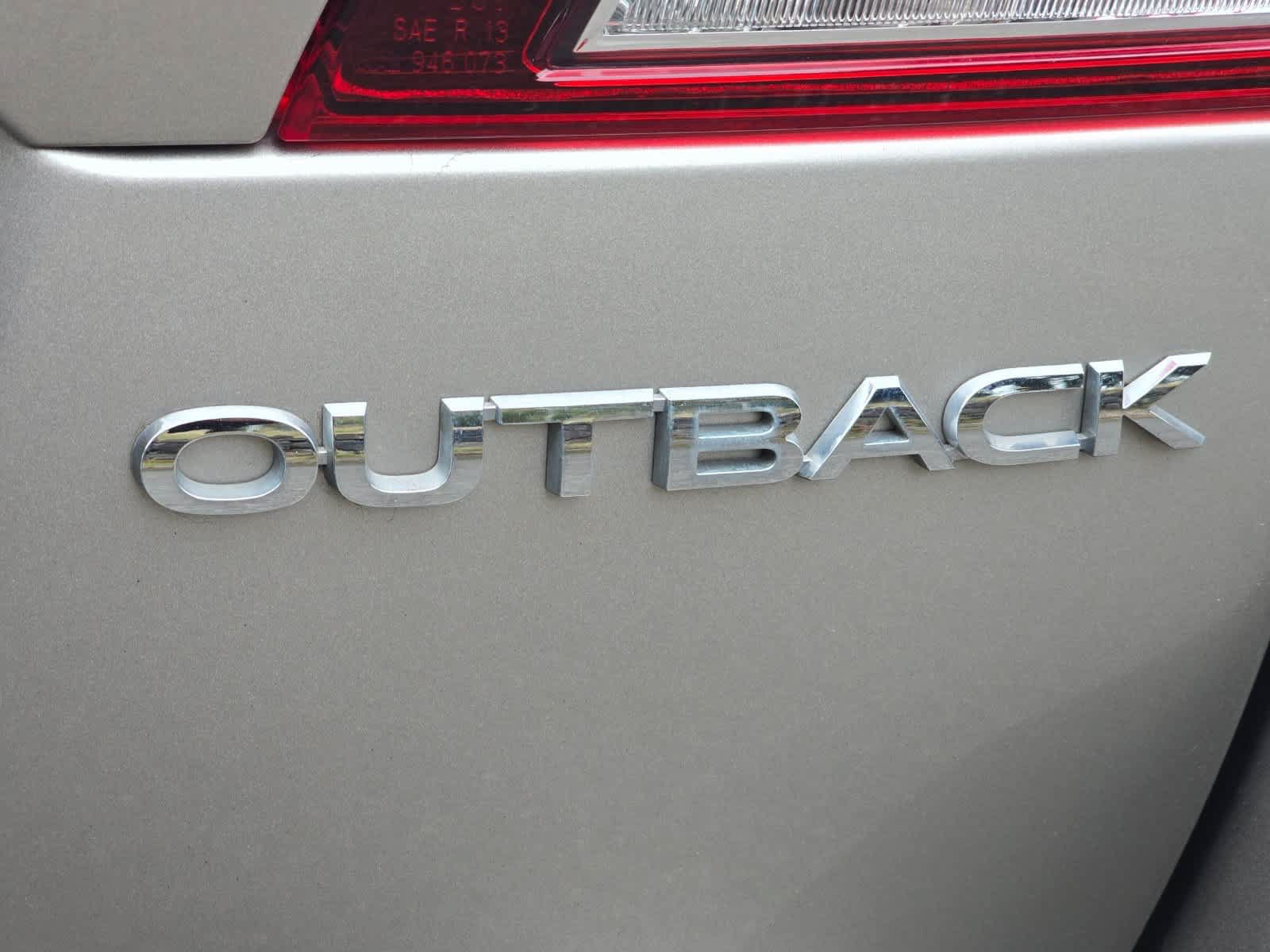 Used 2019 Subaru Outback 2.5i Limited AWD/4WD image 7