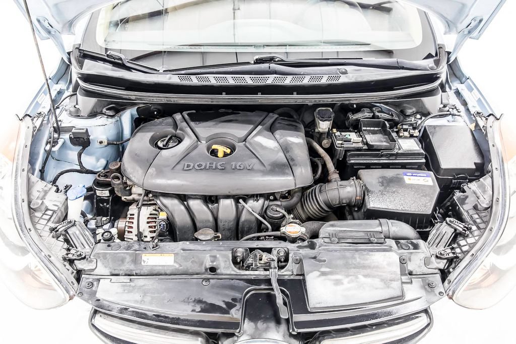 Used 2012 Hyundai Elantra Limited w/ Technology Pkg 5 FWD image 35