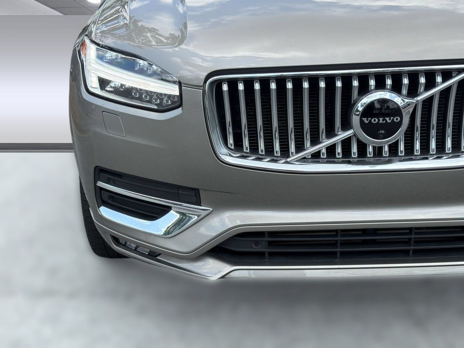 Certified 2022 Volvo XC90 T6 Inscription w/ Lounge Package AWD/4WD image 11