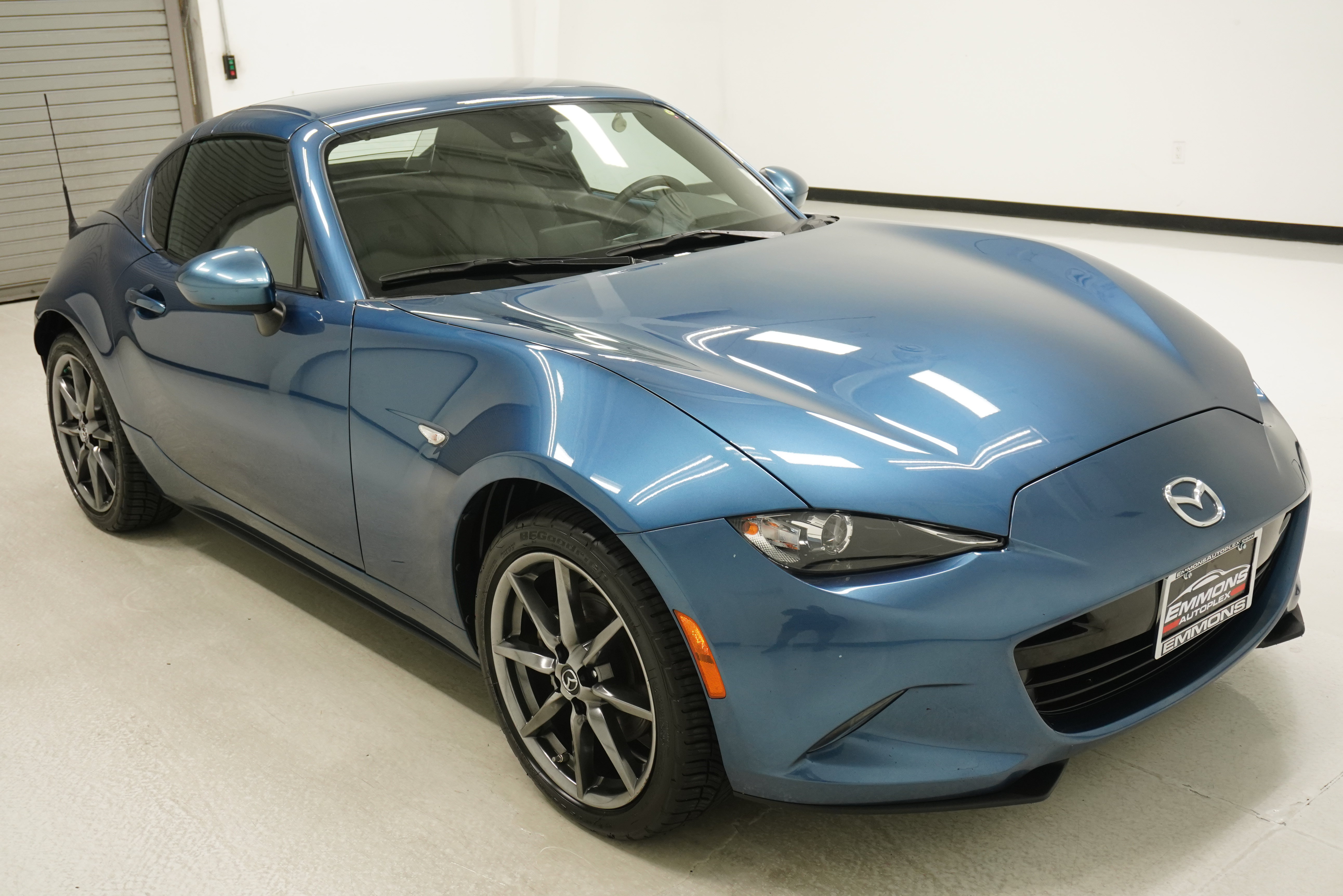 Used 2020 MAZDA MX-5 Miata RF Grand Touring RWD image 3