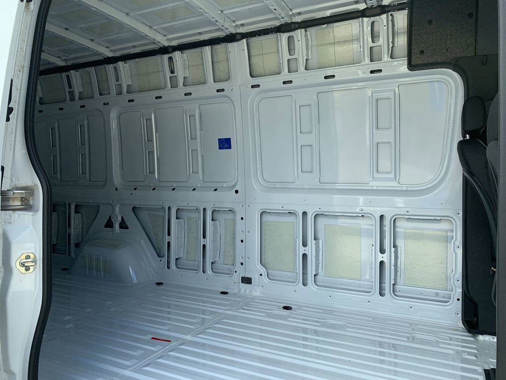 Used 2023 Mercedes-Benz Sprinter 2500 image 11