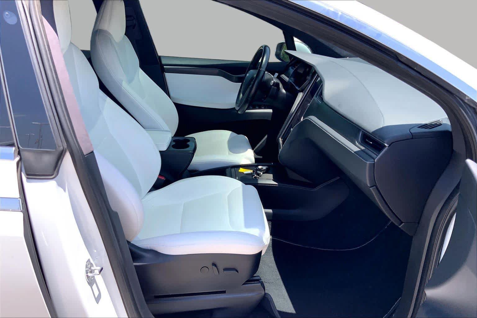 Used 2021 Tesla Model X Performance AWD/4WD image 8