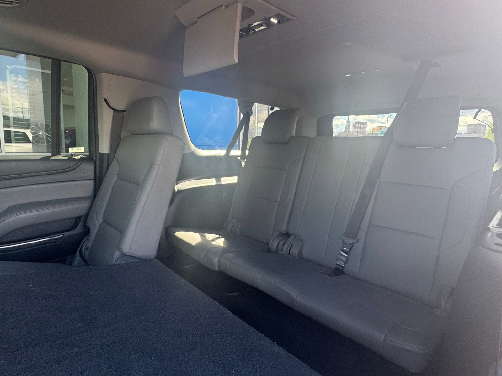 Used 2018 Chevrolet Suburban LT image 29