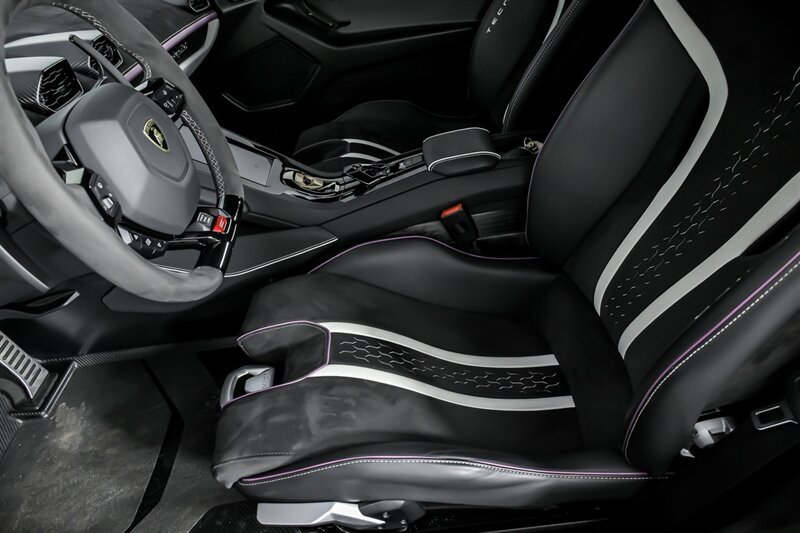 Used 2023 Lamborghini Huracan Tecnica RWD image 27