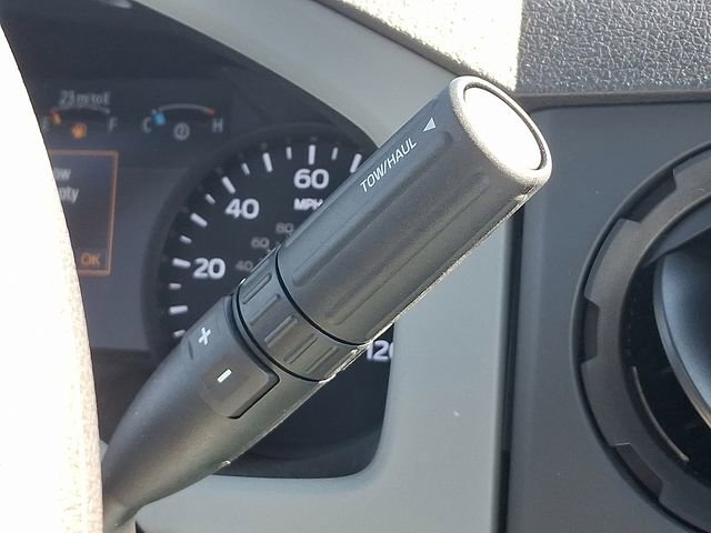 Used 2023 Ford F650 2WD Regular Cab Super Duty image 13