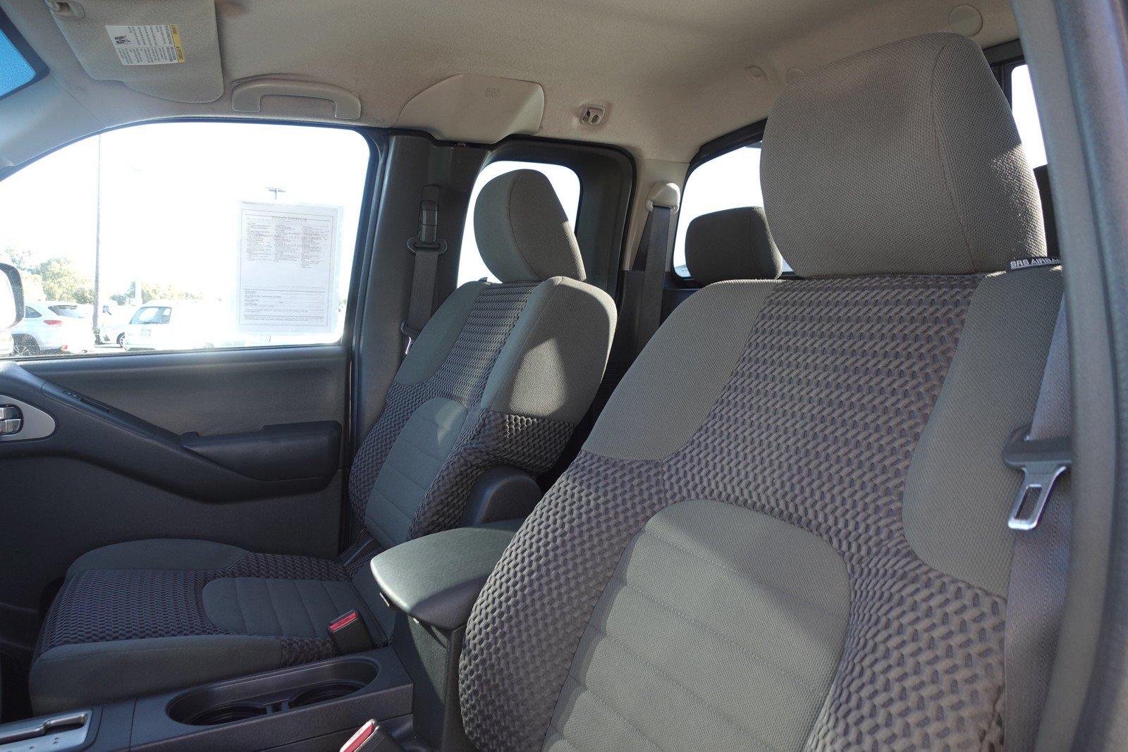 Used 2013 Nissan Frontier SV RWD image 10