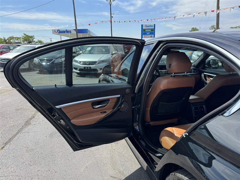Used 2016 BMW 340i xDrive Sedan AWD/4WD image 19