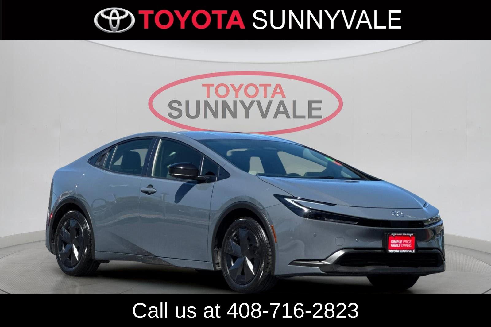 Used 2025 Toyota Prius LE image 10