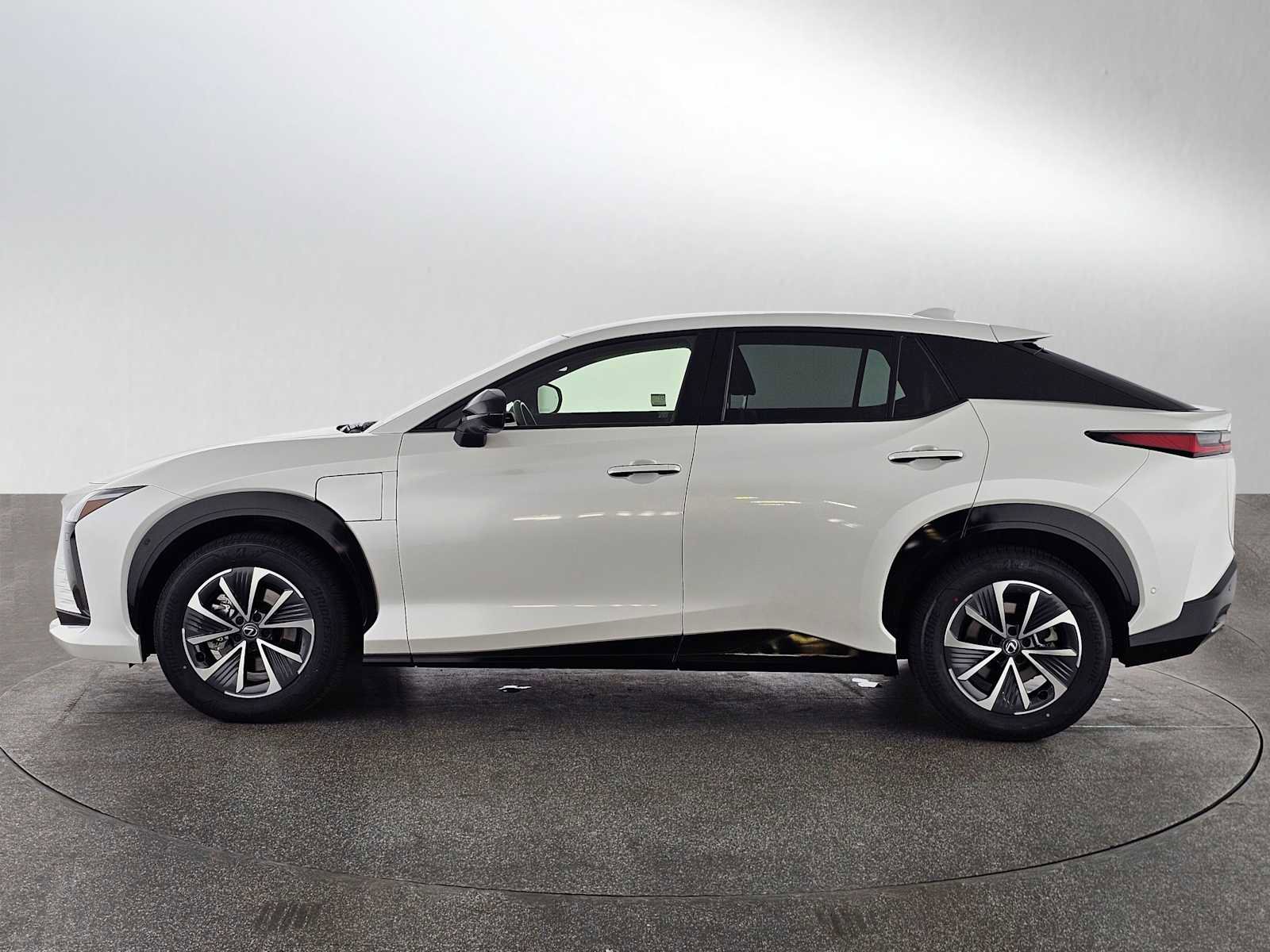 Used 2023 Lexus RZ 450e Premium w/ Technology Package image 6