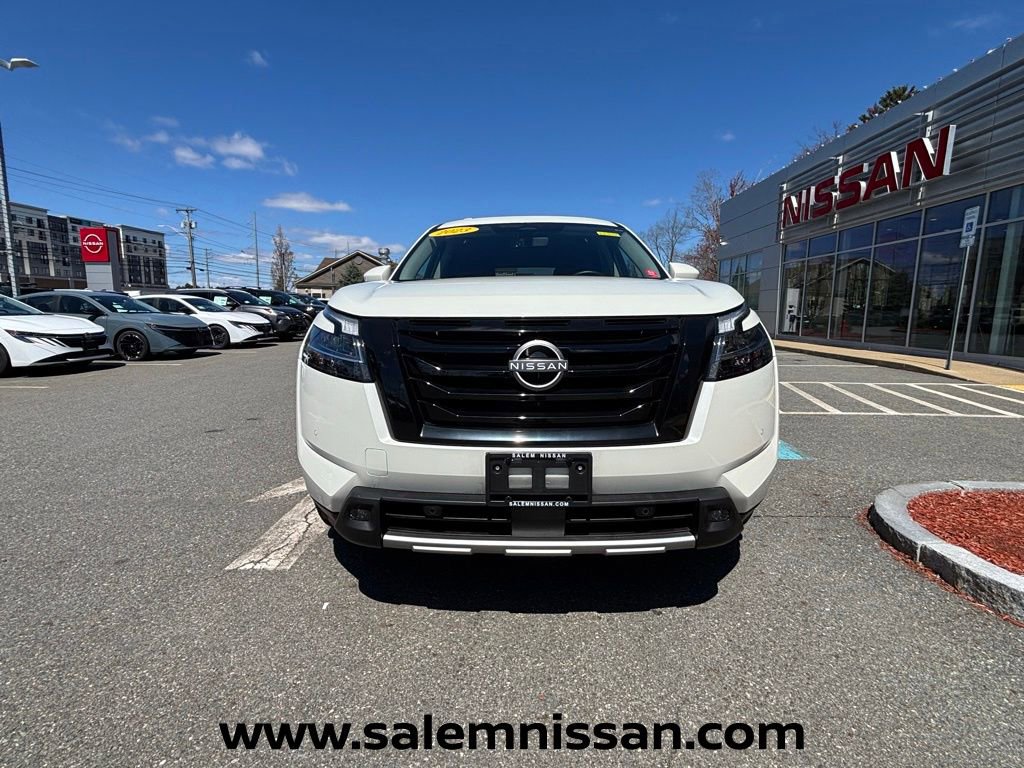 Certified 2023 Nissan Pathfinder SL w/ Black Appearance Package AWD/4WD image 2