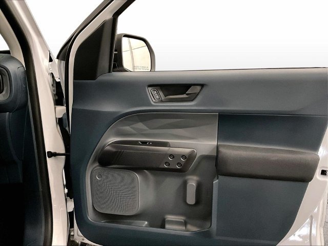 Certified 2025 Ford Maverick XL FWD image 23