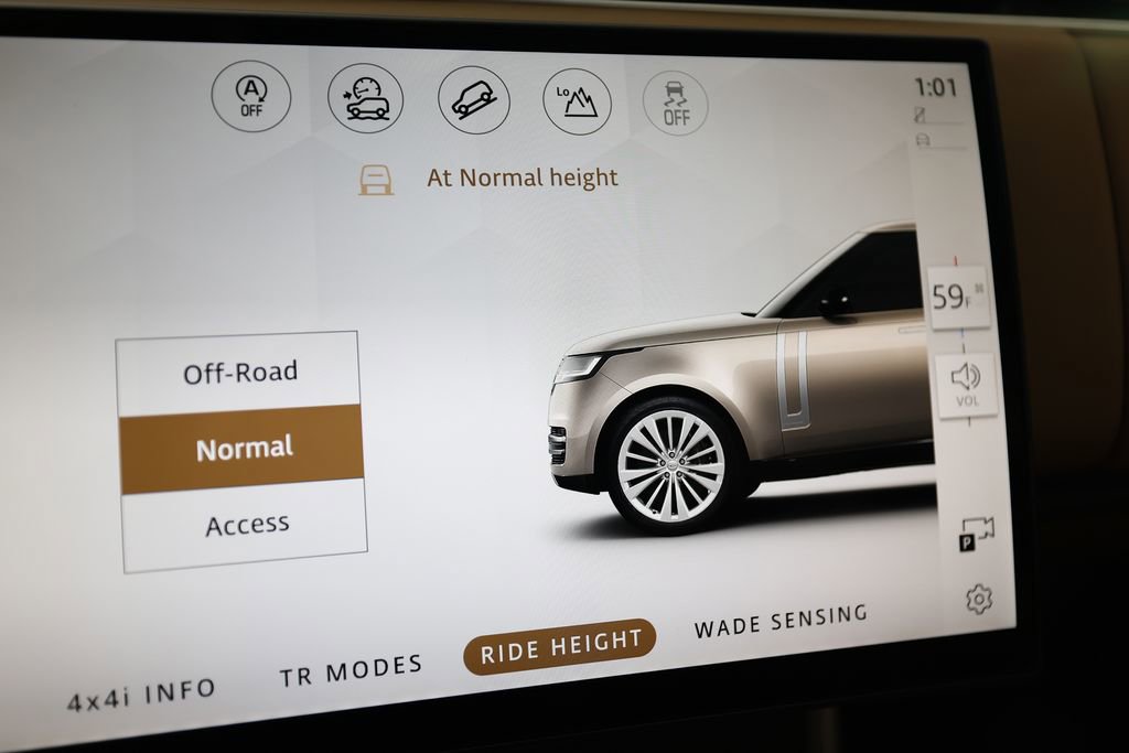 Used 2024 Land Rover Range Rover Autobiography AWD/4WD image 34