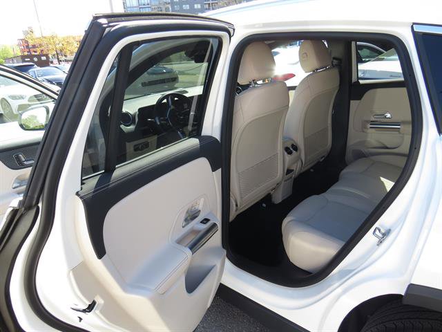 Used 2025 Mercedes-Benz GLA 250 4MATIC image 21