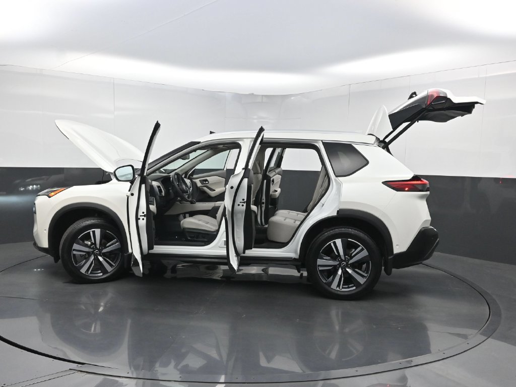Used 2023 Nissan Rogue SL w/ SL Premium Package FWD image 39