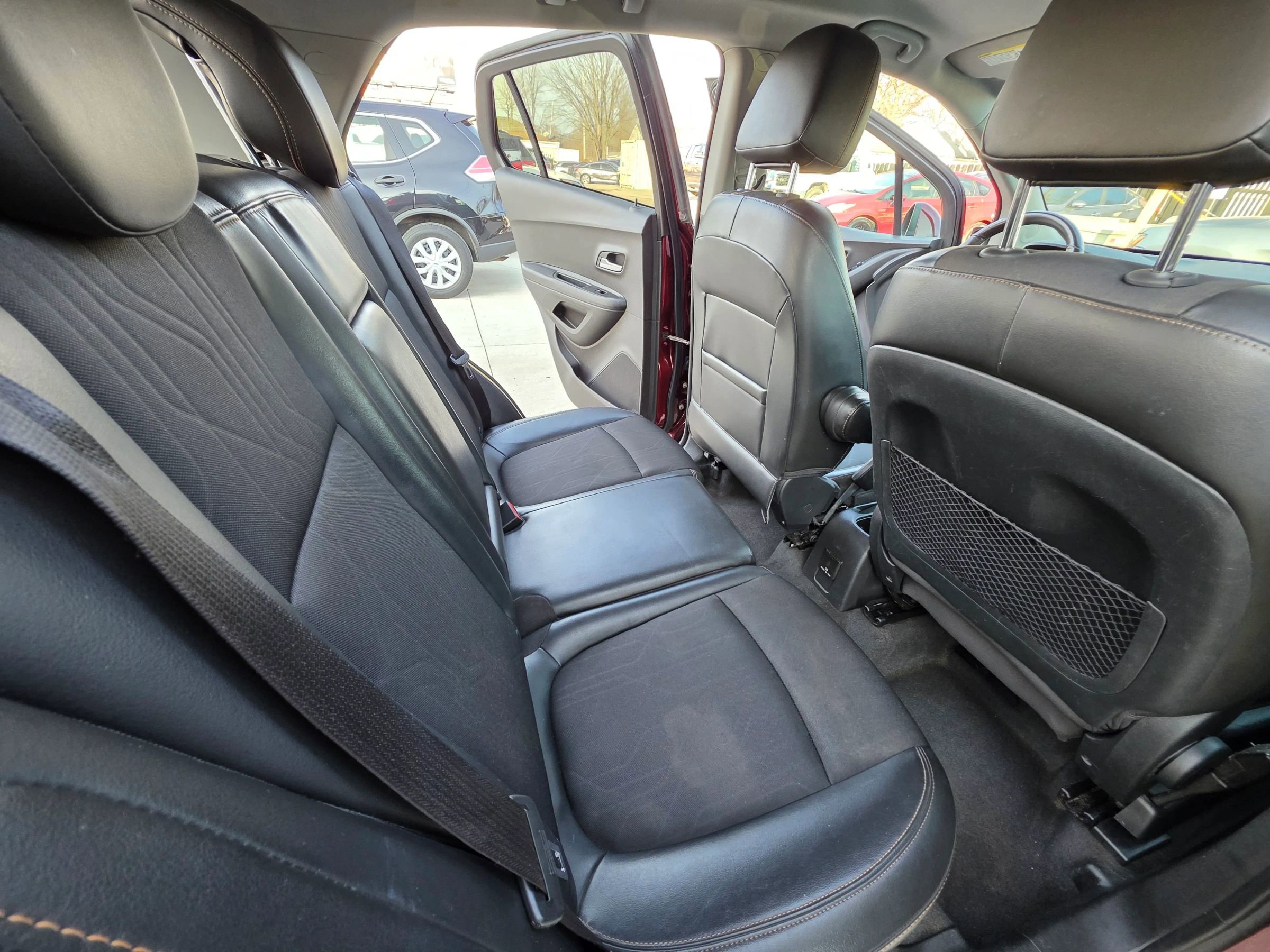 Used 2017 Chevrolet Trax LT w/ LT Convenience Package image 19