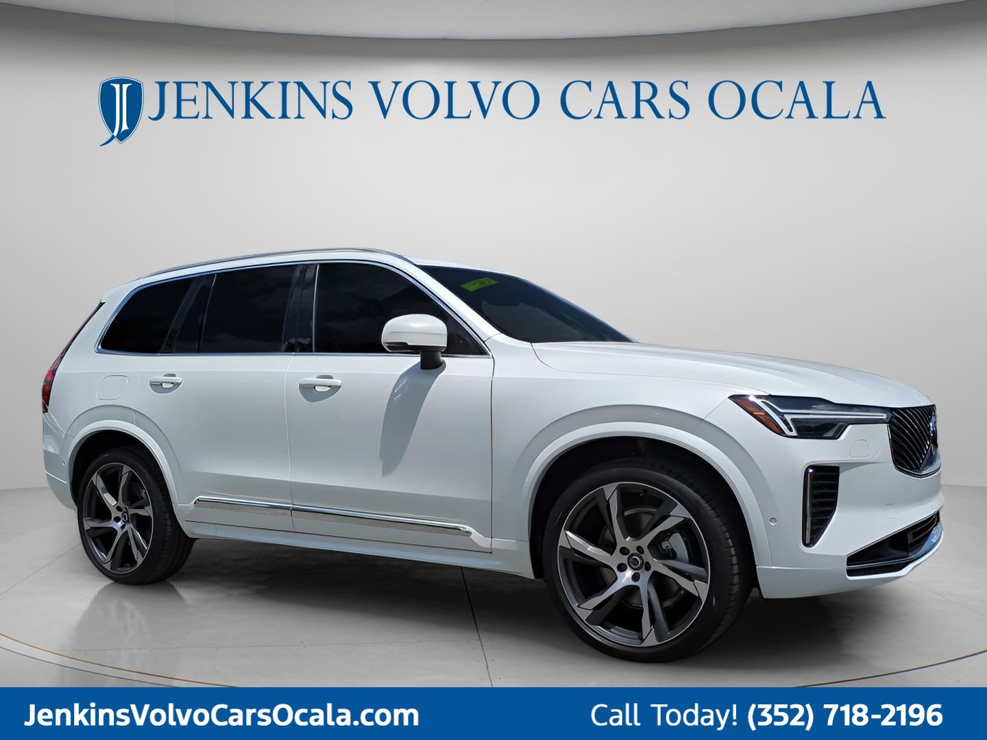 New 2025 Volvo XC90 B6 Ultra w/ Lounge Package