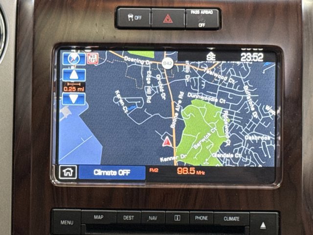 Used 2012 Ford F150 Lariat w/ Lariat Chrome Pkg image 22