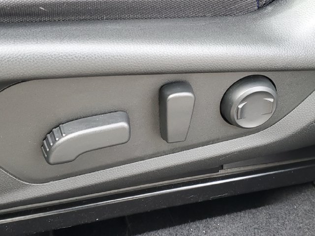Used 2025 Subaru Forester Limited AWD/4WD image 8