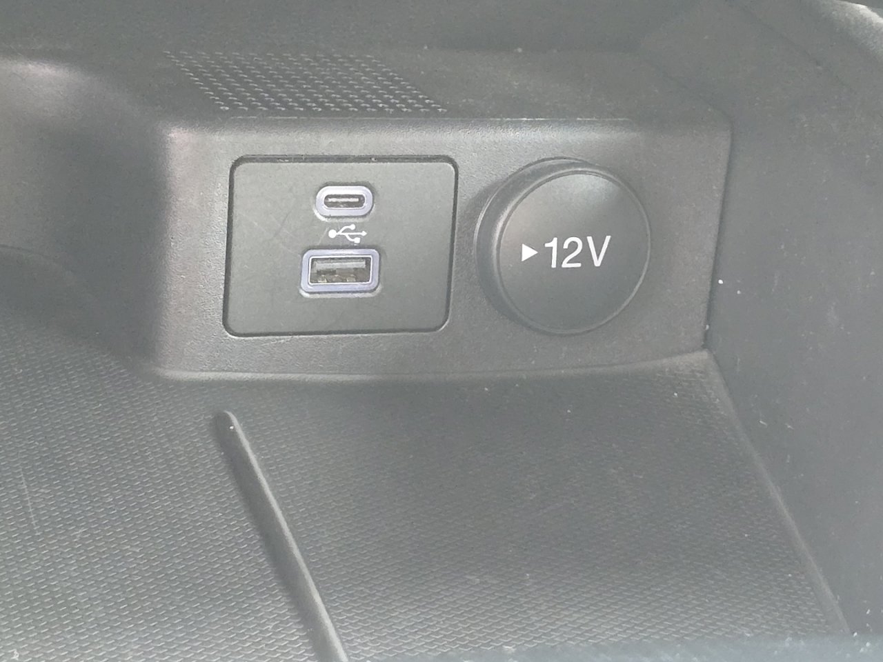 Used 2023 Ford Escape ST-Line image 23