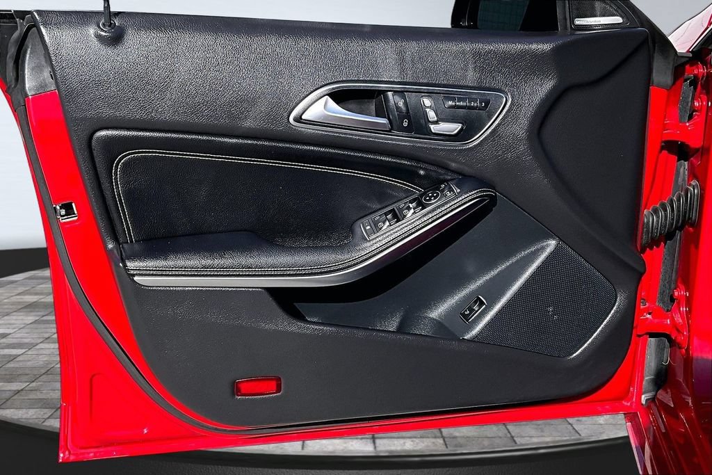 Used 2019 Mercedes-Benz CLA 250 image 12