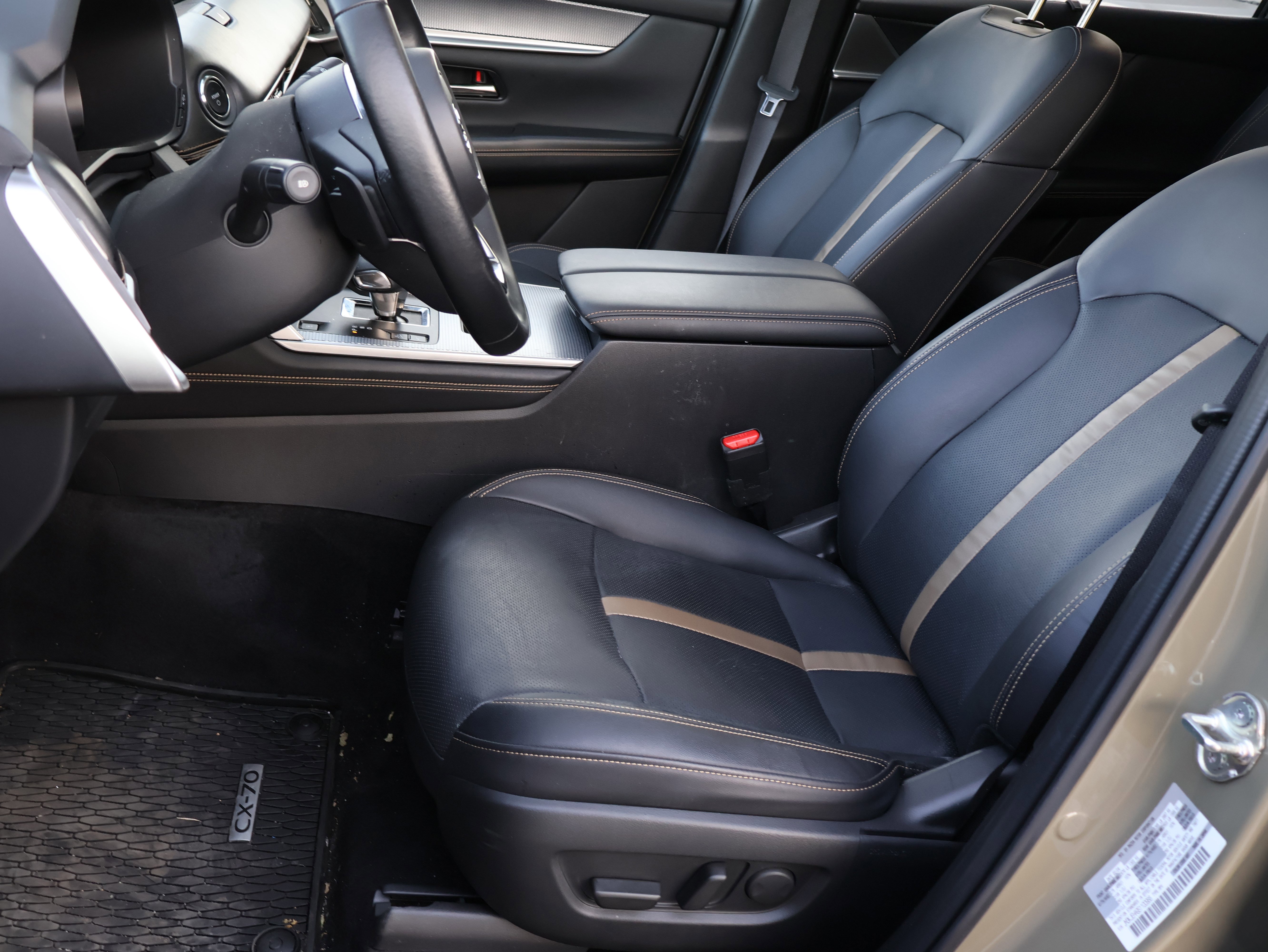 Certified 2025 MAZDA CX-70 Plug-In Hybrid w/ Premium Plus image 45
