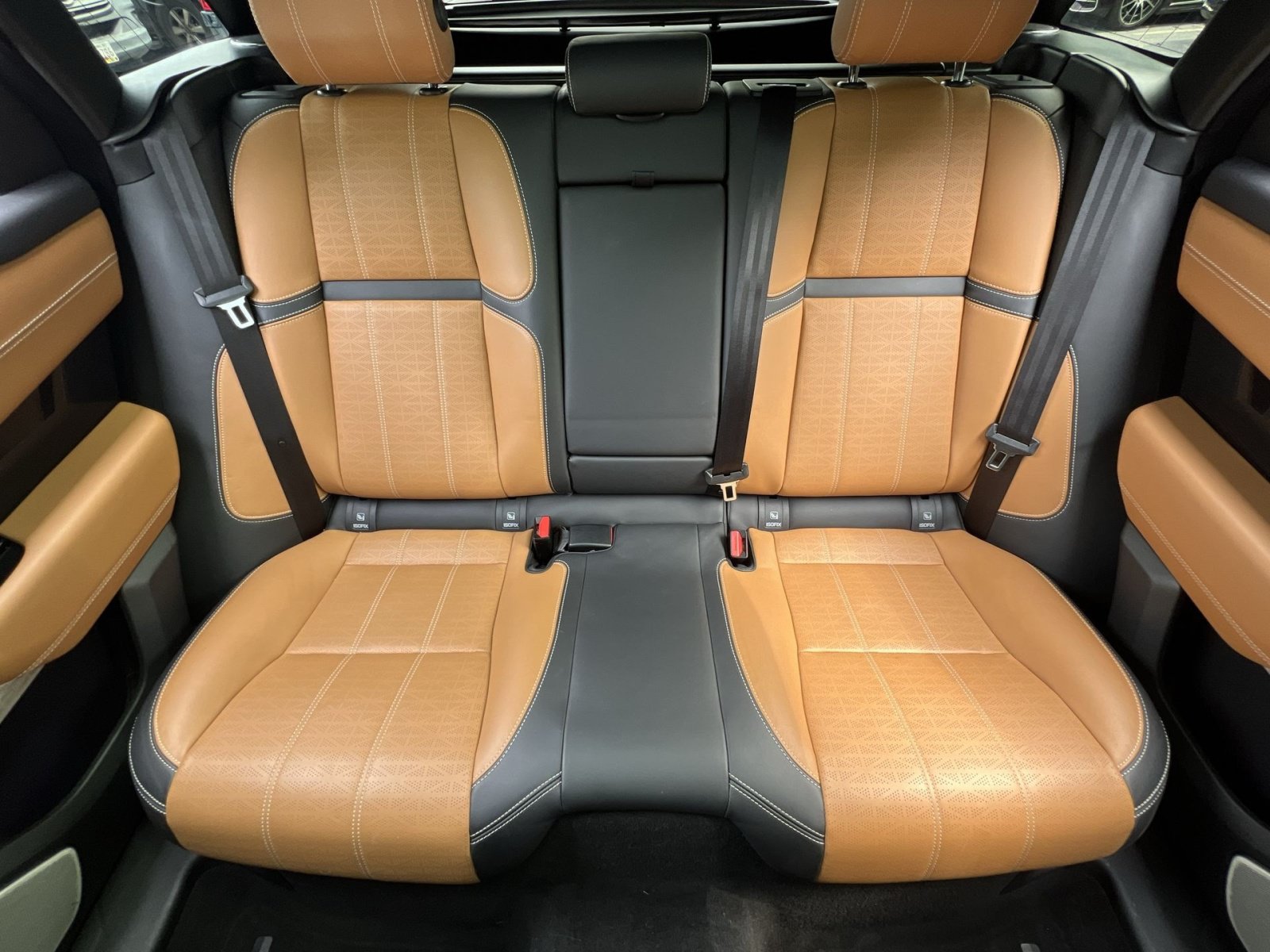 Used 2019 Land Rover Range Rover Velar R-Dynamic HSE AWD/4WD image 15