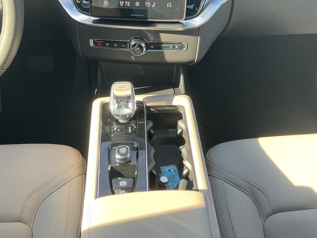 New 2027 Volvo XC90 B6 Plus AWD/4WD image 30