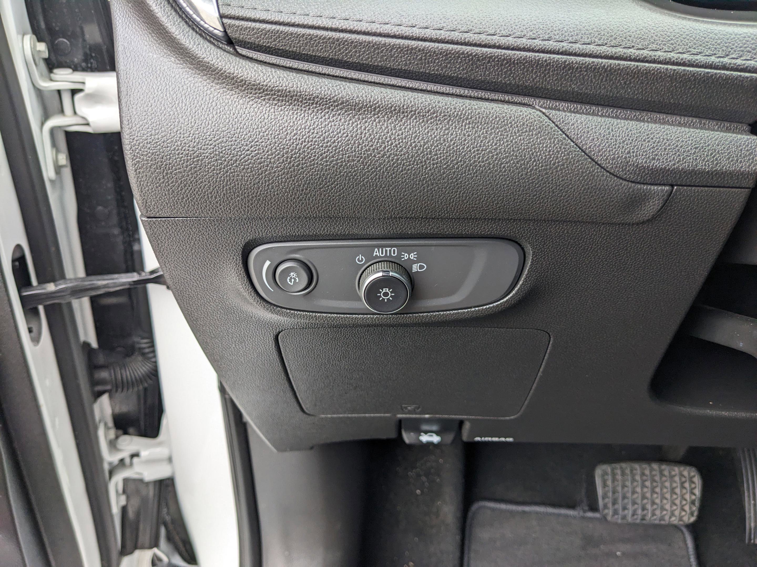 Used 2025 Buick Encore GX Preferred image 31