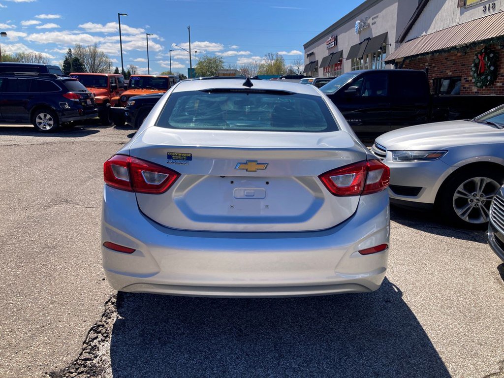 Used 2019 Chevrolet Cruze LS w/ LS Fleet Convenience Package FWD image 3