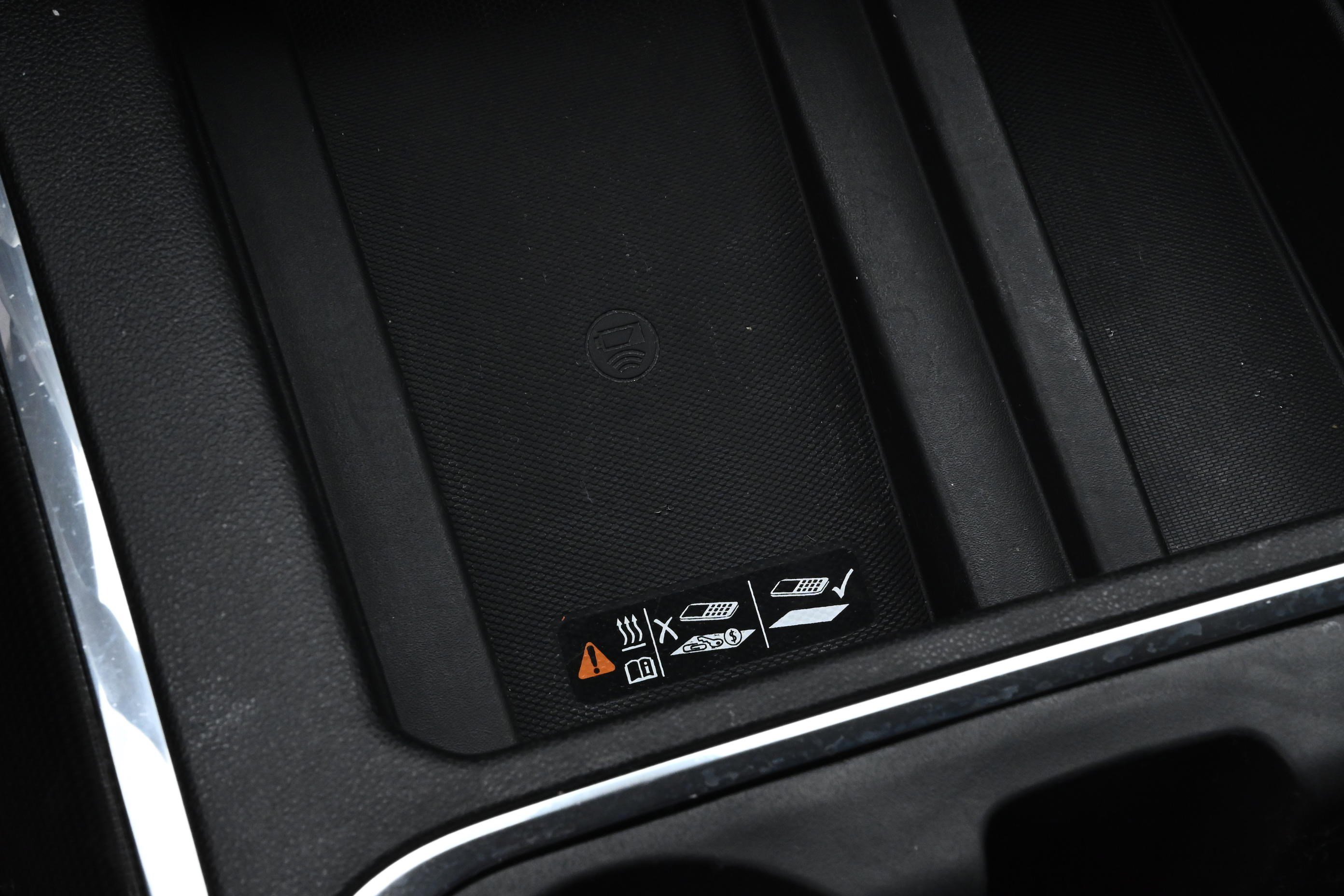 Used 2020 GMC Sierra 3500 AT4 w/ Technology Package image 25