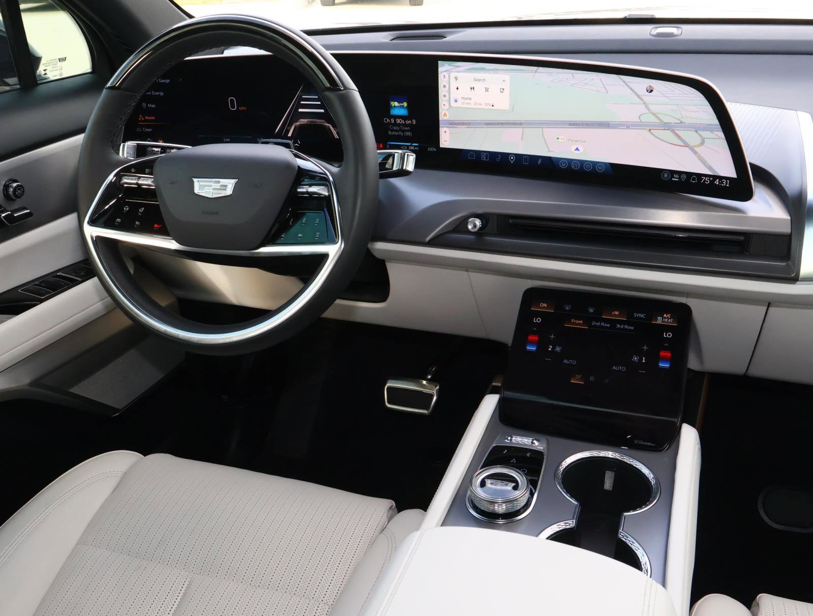 Used 2026 Cadillac Vistiq Luxury image 10