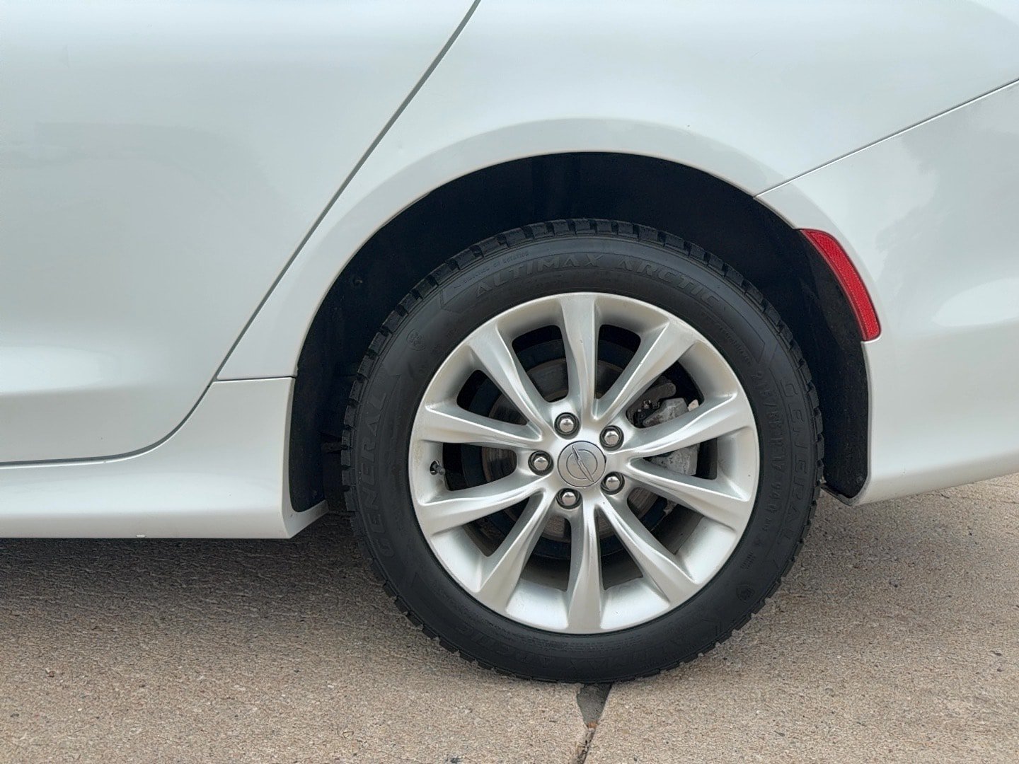 Used 2015 Chrysler 200 C w/ Navigation & Sound Group I FWD image 9