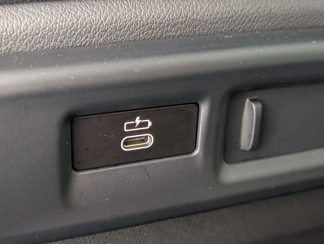 Used 2021 BMW X5 xDrive40i w/ M Sport Package image 28