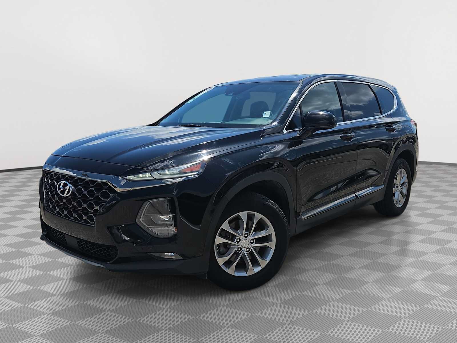 Used 2019 Hyundai Santa Fe SEL FWD image 1