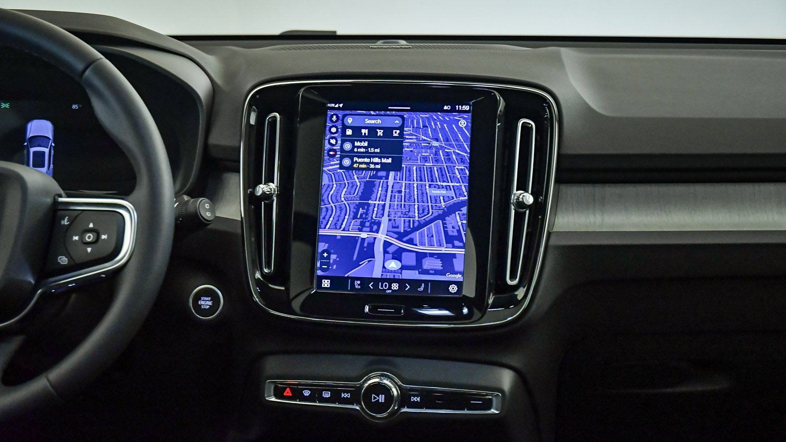 Certified 2025 Volvo XC40 B5 Plus w/ Climate Package image 14