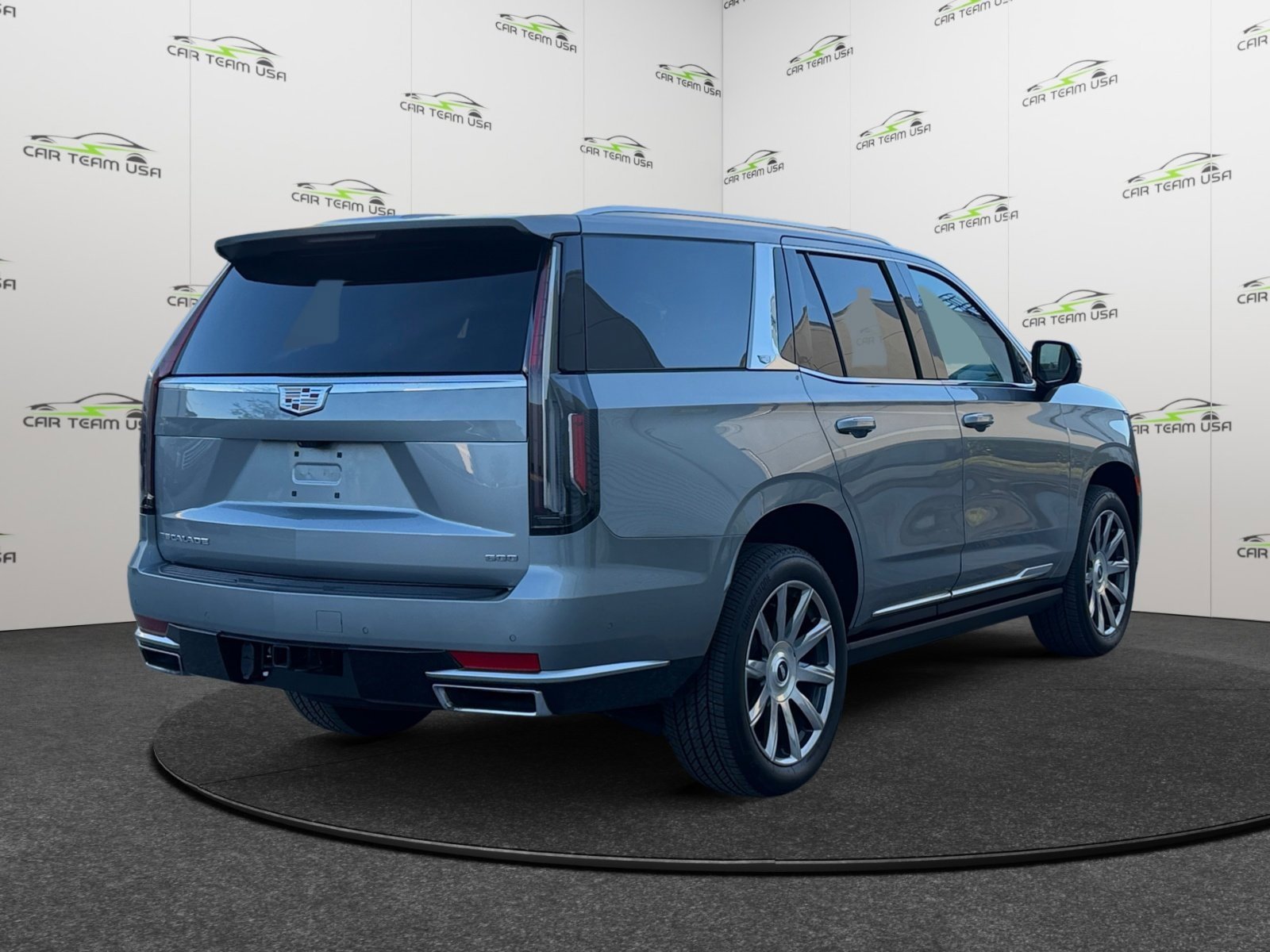 Used 2024 Cadillac Escalade Premium Luxury Platinum image 8