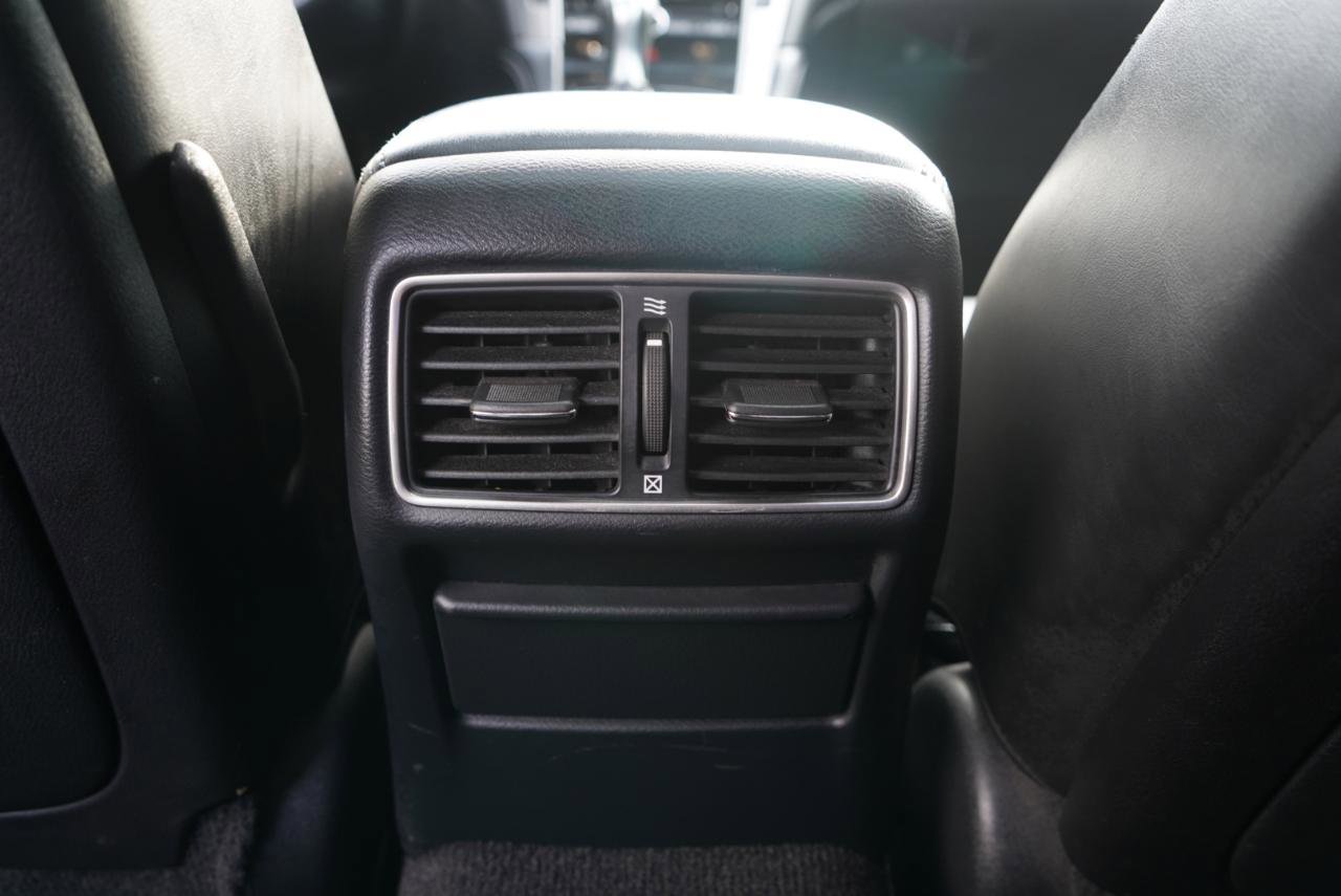 Used 2015 INFINITI Q50 2.0t w/ Moonroof Package image 48