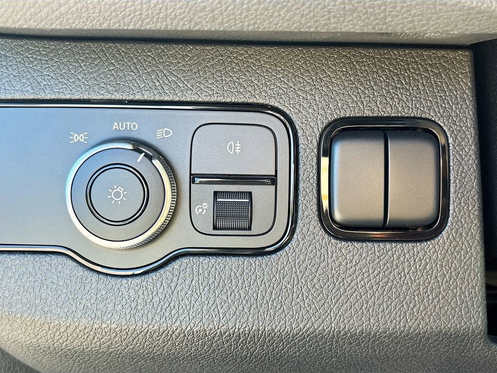 Used 2023 Mercedes-Benz Sprinter 3500 w/ Acoustic Package image 31