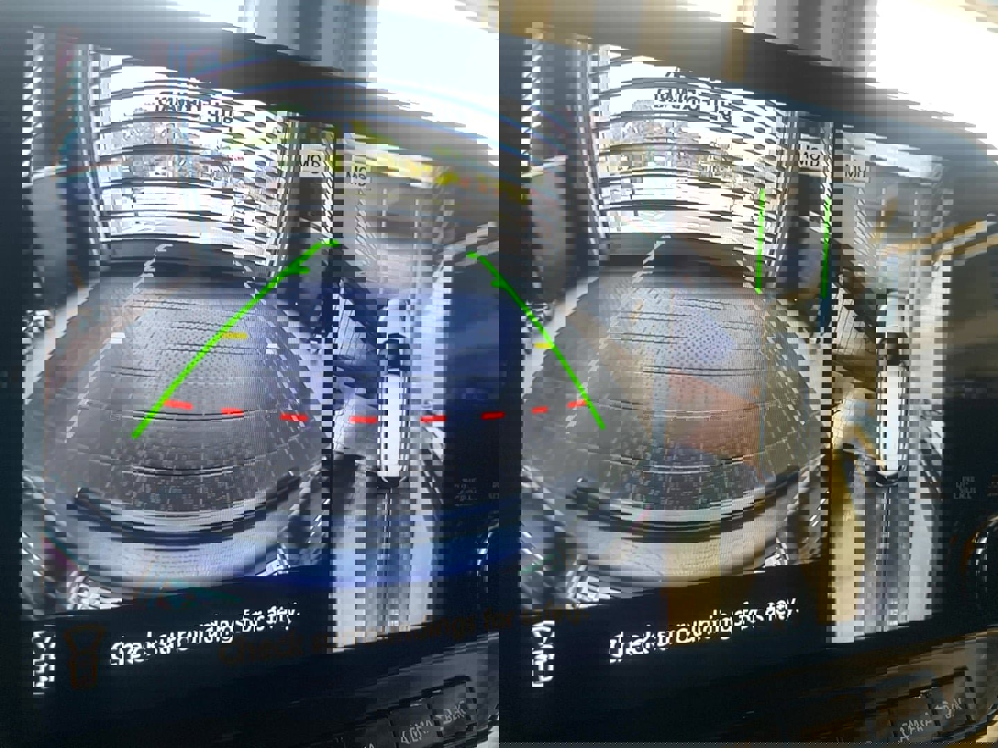 Used 2022 Nissan Rogue Platinum w/ Head-Up Display Package image 11