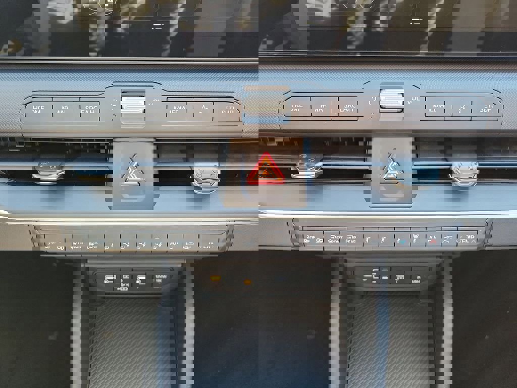 New 2026 Kia K4 LXS image 31