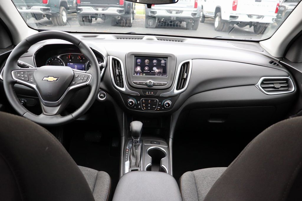 Used 2023 Chevrolet Equinox LT image 18