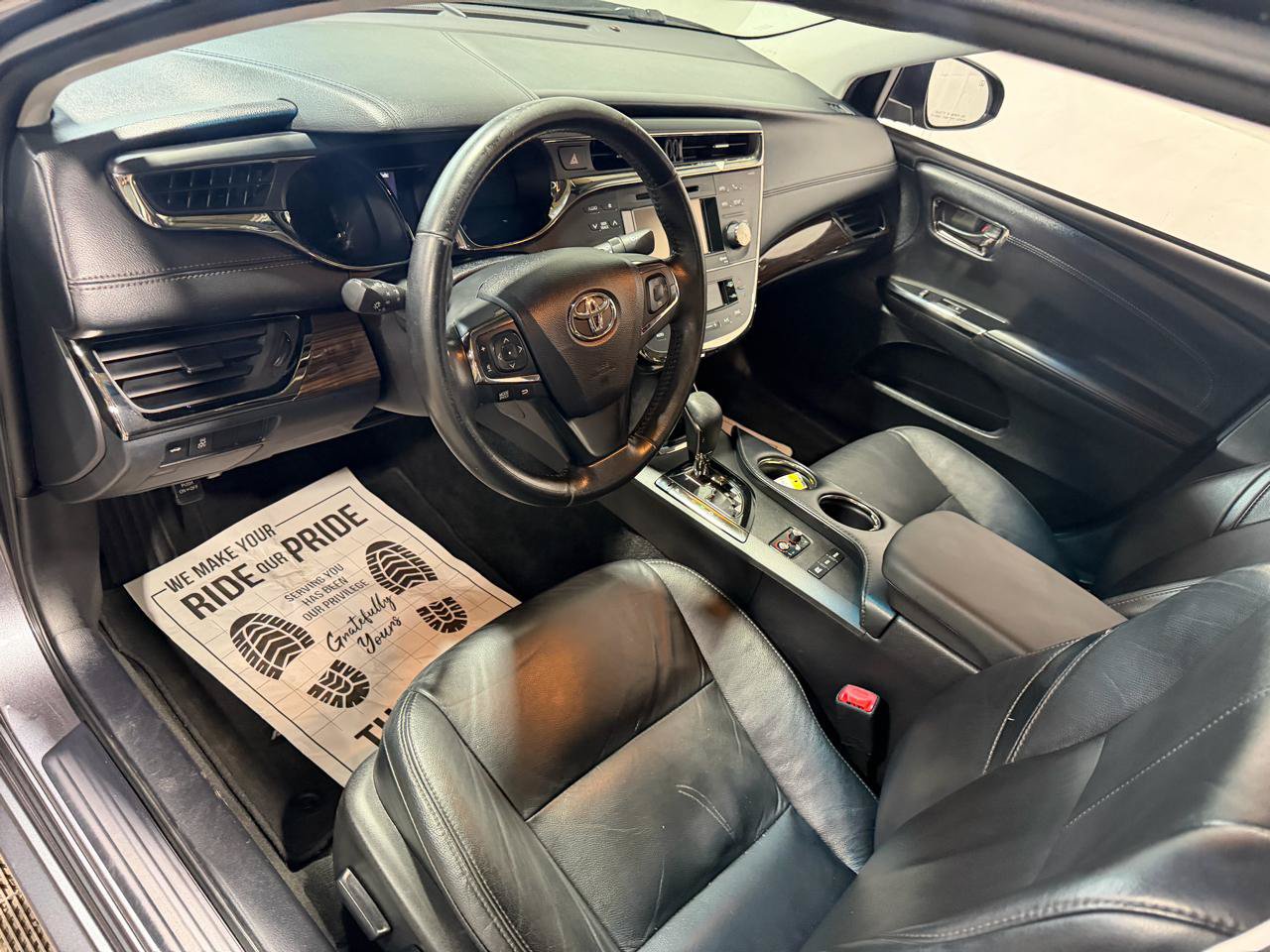 Used 2014 Toyota Avalon XLE Touring FWD image 23