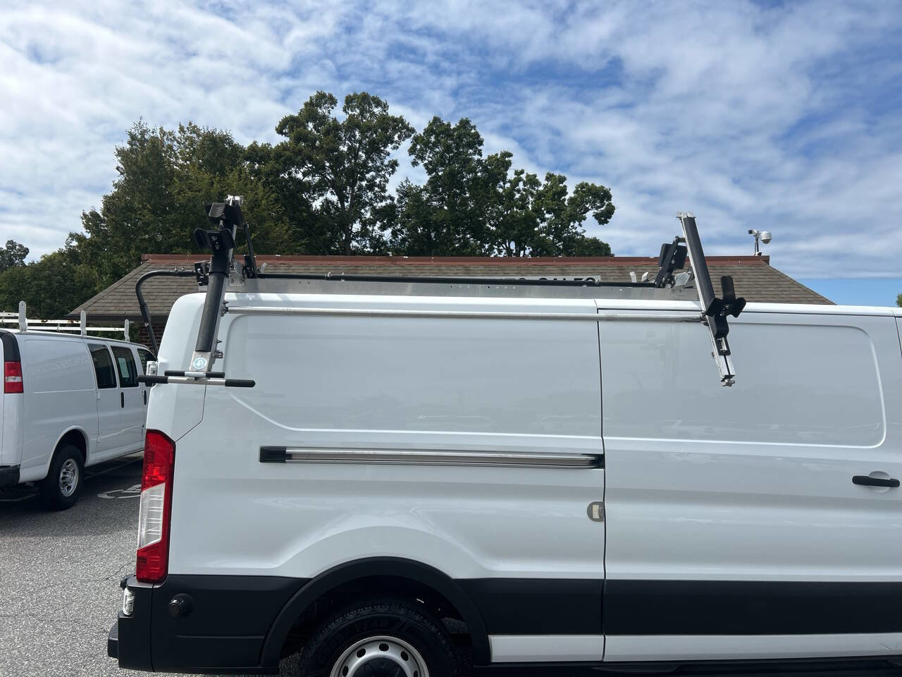 Used 2019 Ford Transit 350 148 Low Roof RWD image 28